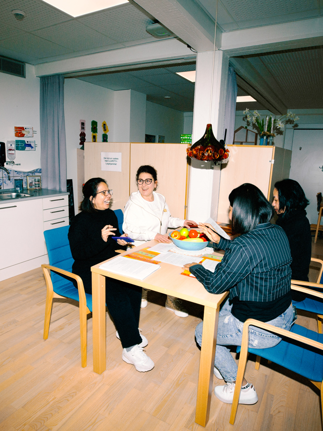 Teammøde over opgavefordelingen,Rengøringstekniker, lærlinge, rengøringsteknikeruddannelsen, erhvervsskole.